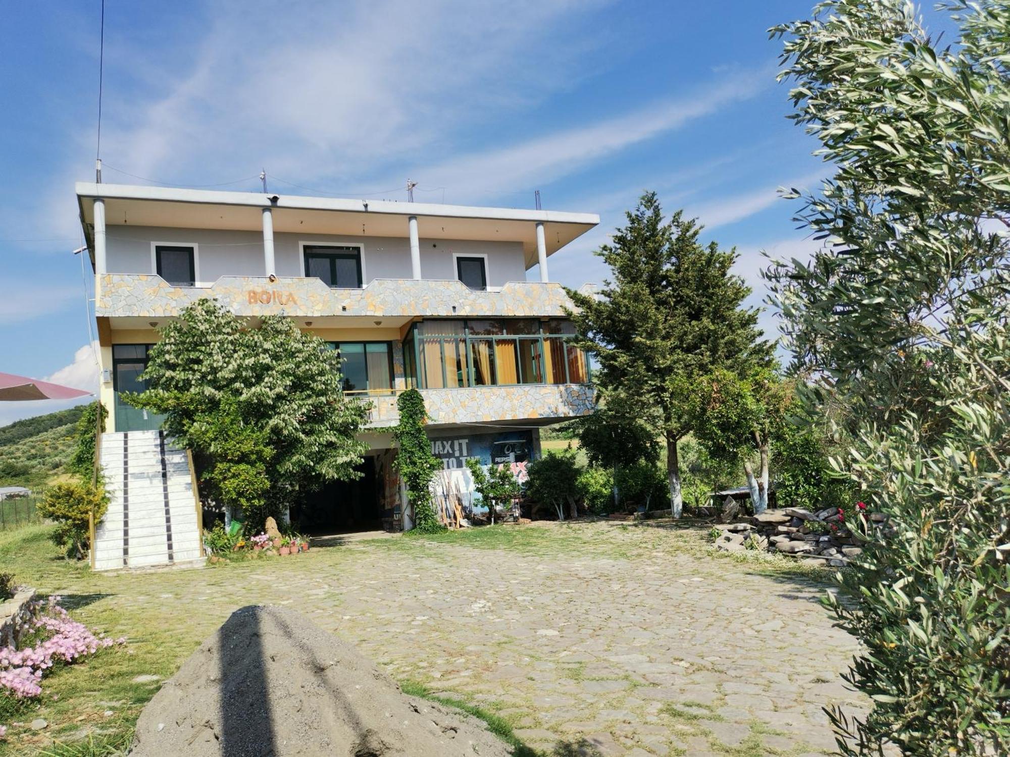 Hotel Bora Gostime Exterior foto